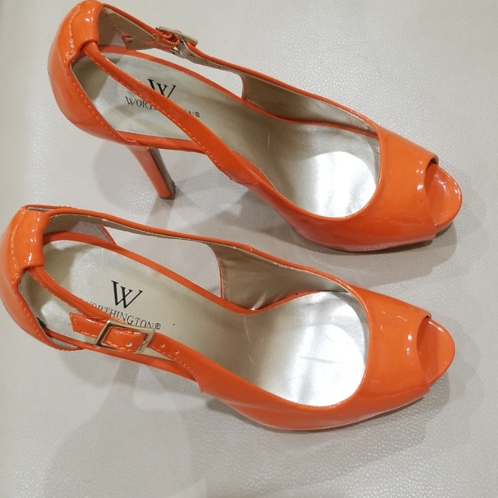 High heels shoes